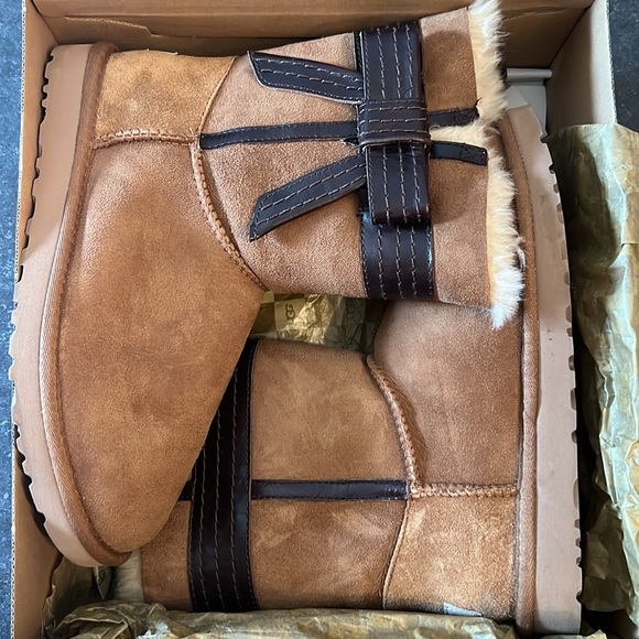 Brand New UGG Boots - Picture 5 of 6
